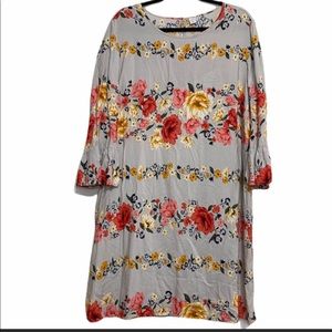 Old Navy Light Gray Floral Flared Sleeve Dress